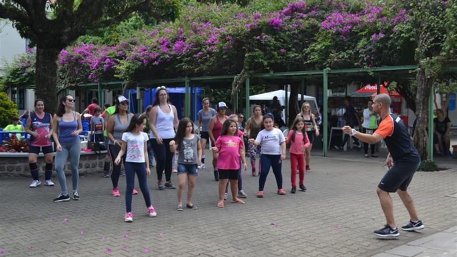 Apamecham promove um dia de integração e atividades para comunidade escolar. 