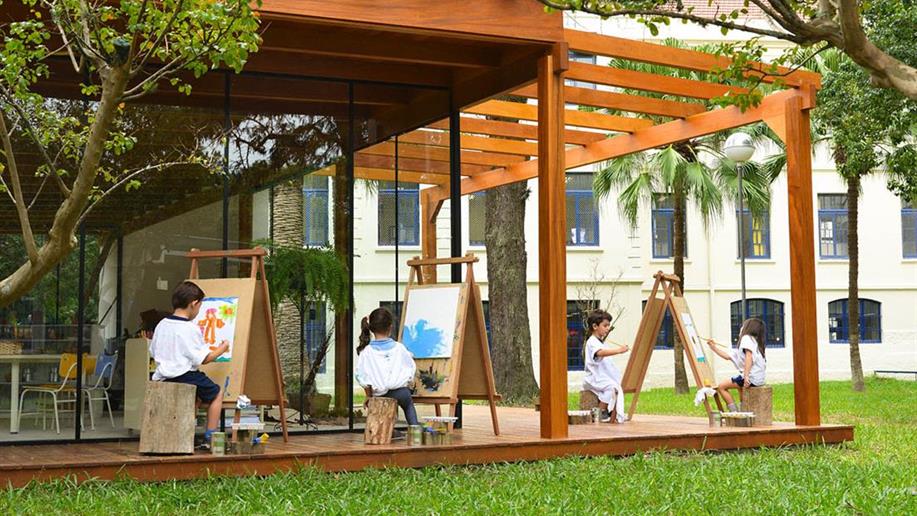 Crianças do Colégio Marista Champagnat têm a oportunidade de protagonizar o brincar e o aprender em diversos espaços pedagógicos