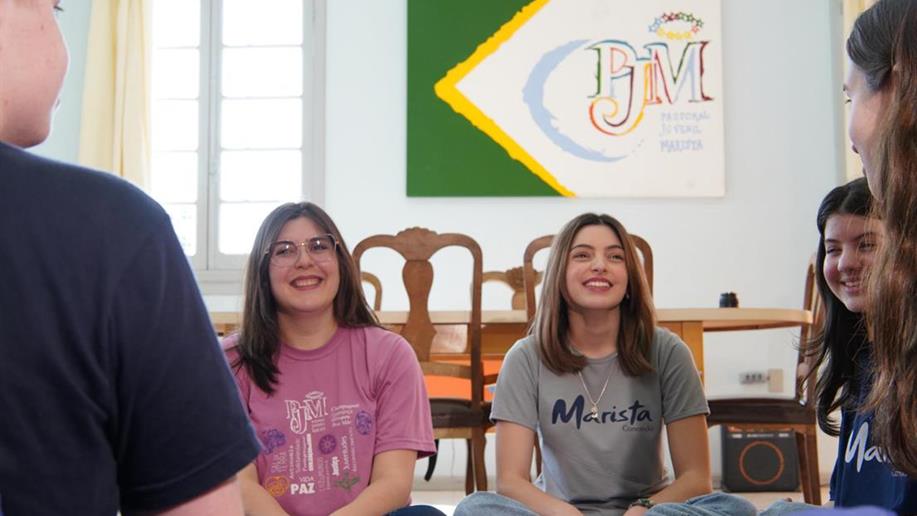 Visando à formação de vínculos, o Marista Conceição possui Grupos Representativos, organizados para atender toda a comunidade educativa.
