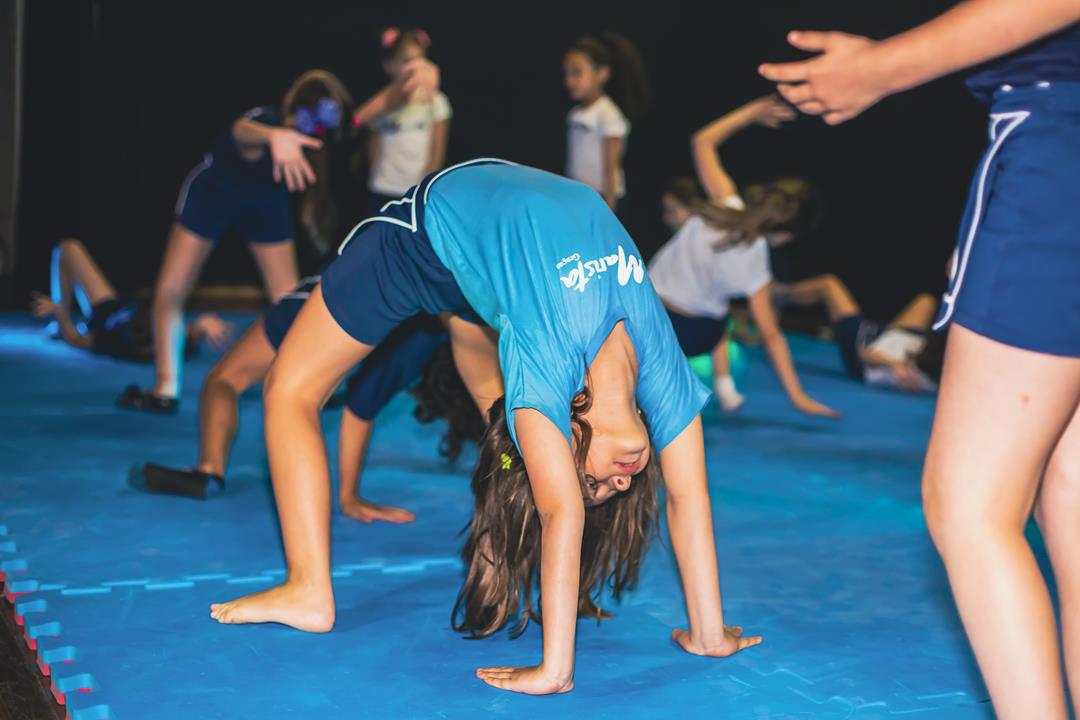 Garibaldi: alunas da escolinha de ginástica artística participam