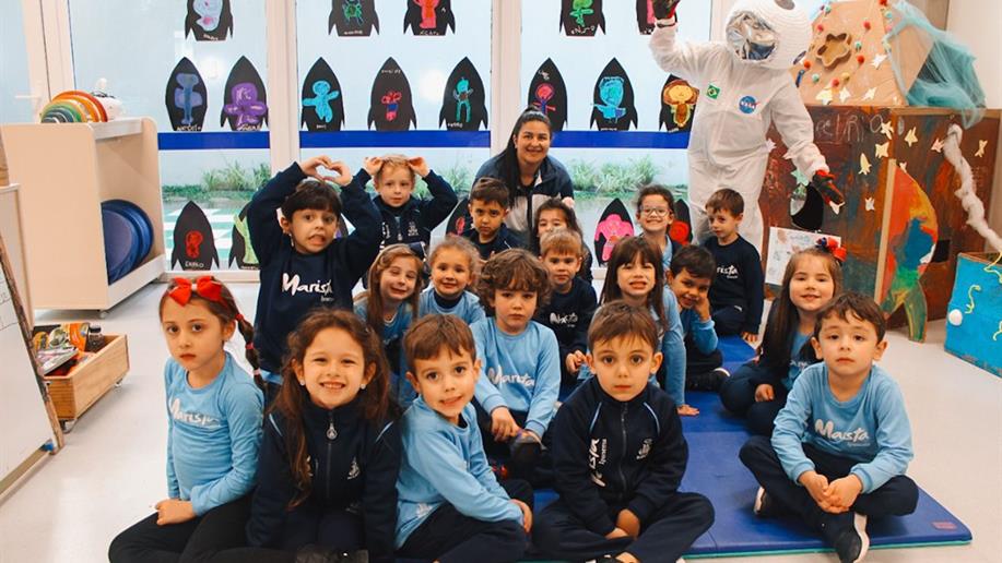 Educação Infantil aprende sobre astronautas e espaço a partir de projeto da turma N2B 