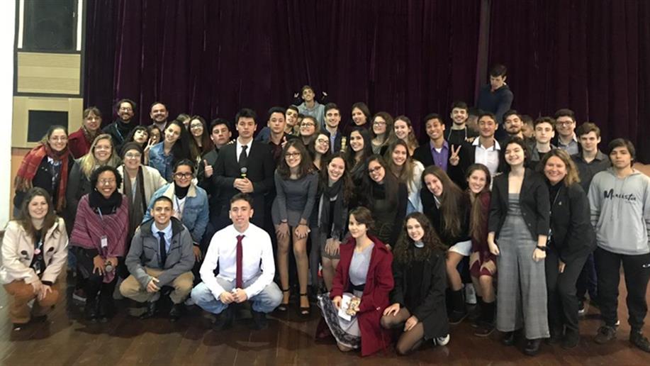Turmas do 2º ano EM produziram desde o roteiro até a edição dos curtas.
