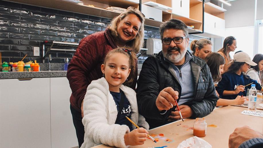 Evento contou com momentos de integração e oficinas para os estudantes vivenciaram o Colégio ao lado de seus familiares