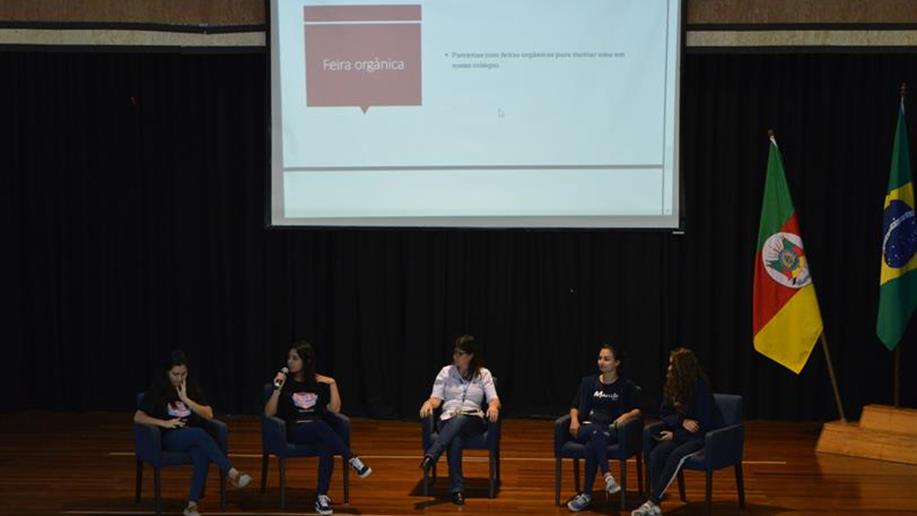 Representantes apresentam suas propostas para a gestão do Grêmio Estudantil.