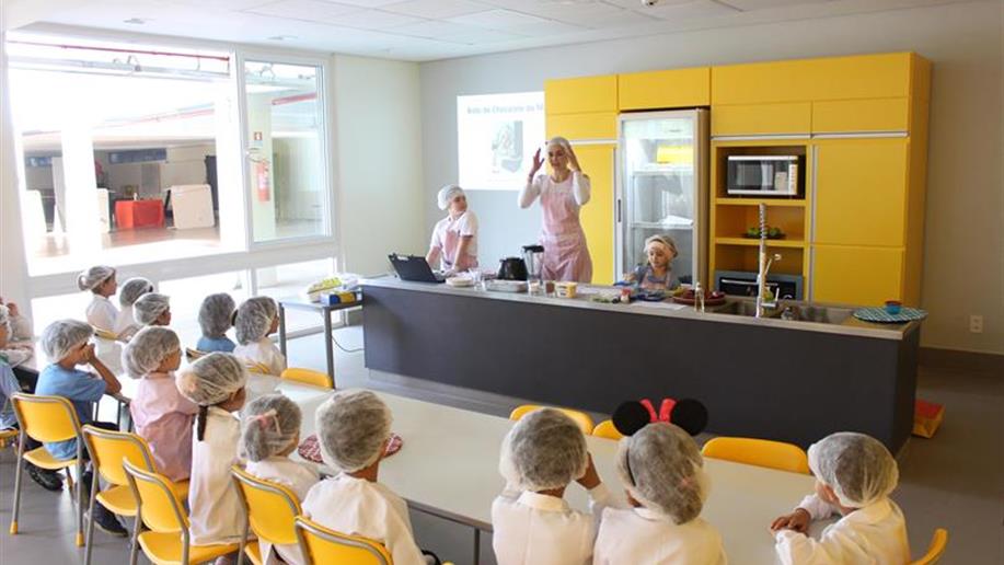 Na Educação Infantil, familiares participam de aulas especiais. 