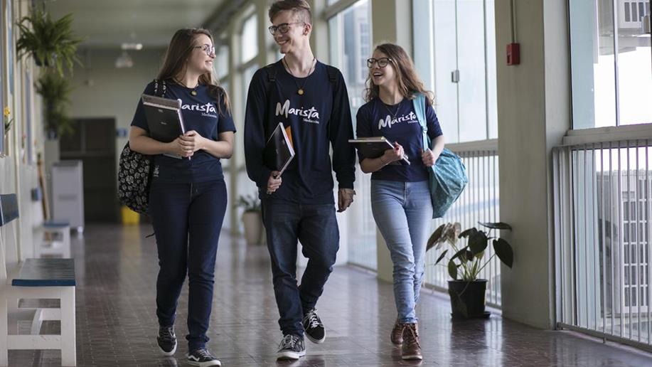 No ano de 2020, o Colégio ofereceu um novo diferencial aos estudantes do 3º ano do Ensino Médio, para complementar o estudo para as avaliações externas 