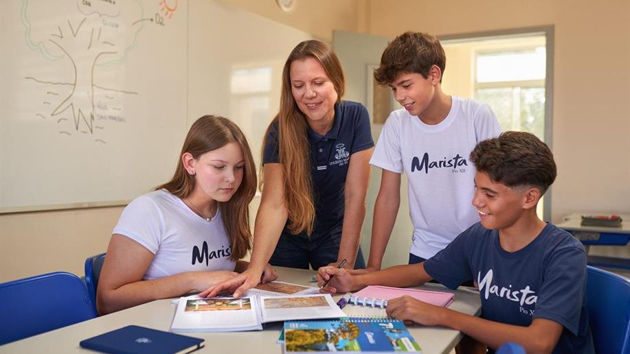Além de oferecer um currículo adequado, a educação marista também incentiva o estudante a assumir seu protagonismo