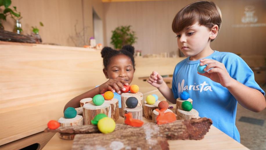 ​Em nossa proposta pedagógica, acreditamos na valorização do brincar.