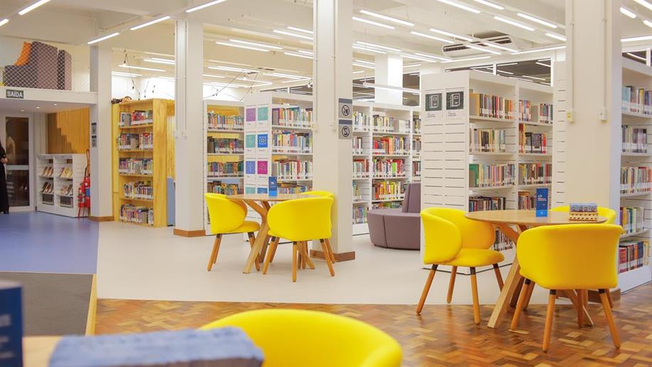 Com acervo de aproximadamente 30 mil exemplares, Biblioteca atende toda a comunidade escolar