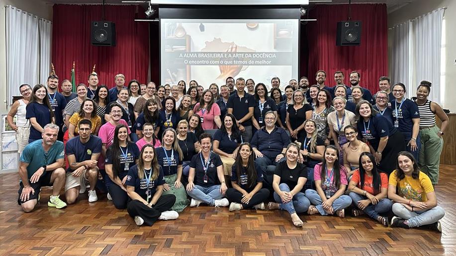 Momentos contínuos de formação promovem atividades de estudos, capacitação e integração