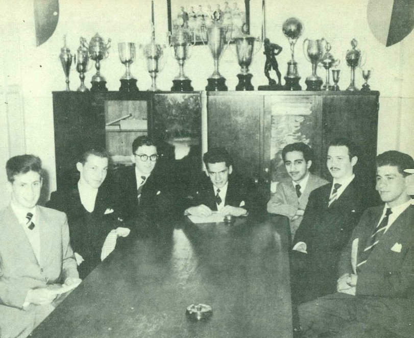 PEDRO SIMON, ao centro, preside sessão da Gestão de 1951 do GER(1).jpeg