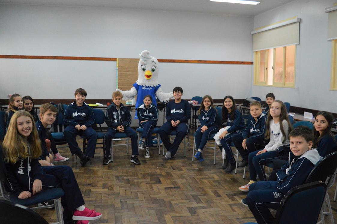 Grupo de estudantes.jpg