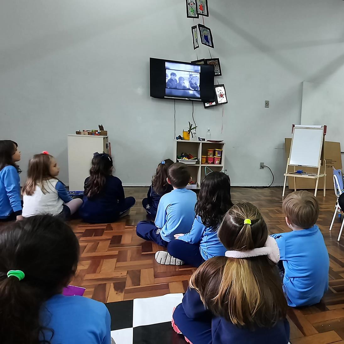 Conexão Brasil-Uruguai: Estudantes Da Educação Infantil Do Colégio ...